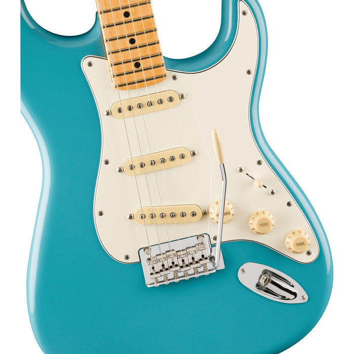 Fender Player II Stratocaster Electric Guitar, Maple Fingerboard - Aquatone Blue